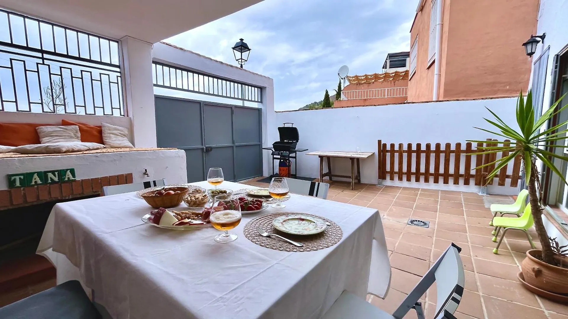 Holiday home Casa Los Abetos Cerca De La Alhambra Y Sierra Nevada Cenes De La Vega