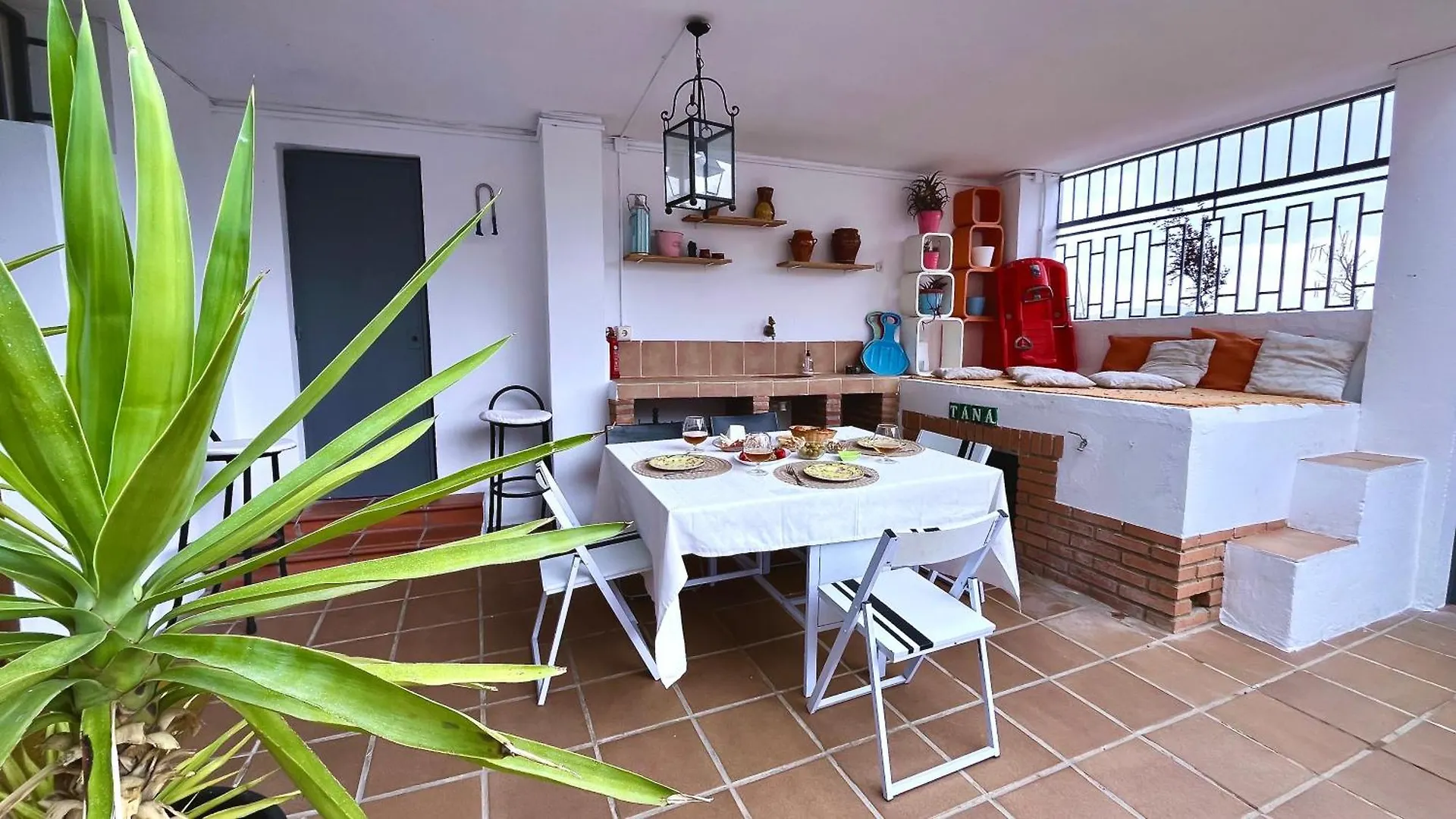 Casa Los Abetos Cerca De La Alhambra Y Sierra Nevada Cenes De La Vega Holiday home